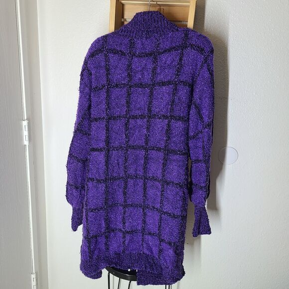 VINTAGE Cardigan BOUCLE Sweater size M Purple Oversized Plaid Pattern - Picture 2 of 3